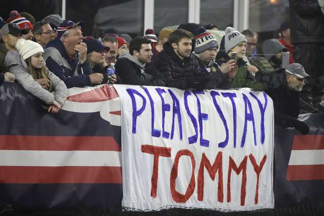 Wild Card Playoffs: New England Patriots vs. Tennessee Titans - Gillette  Stadium