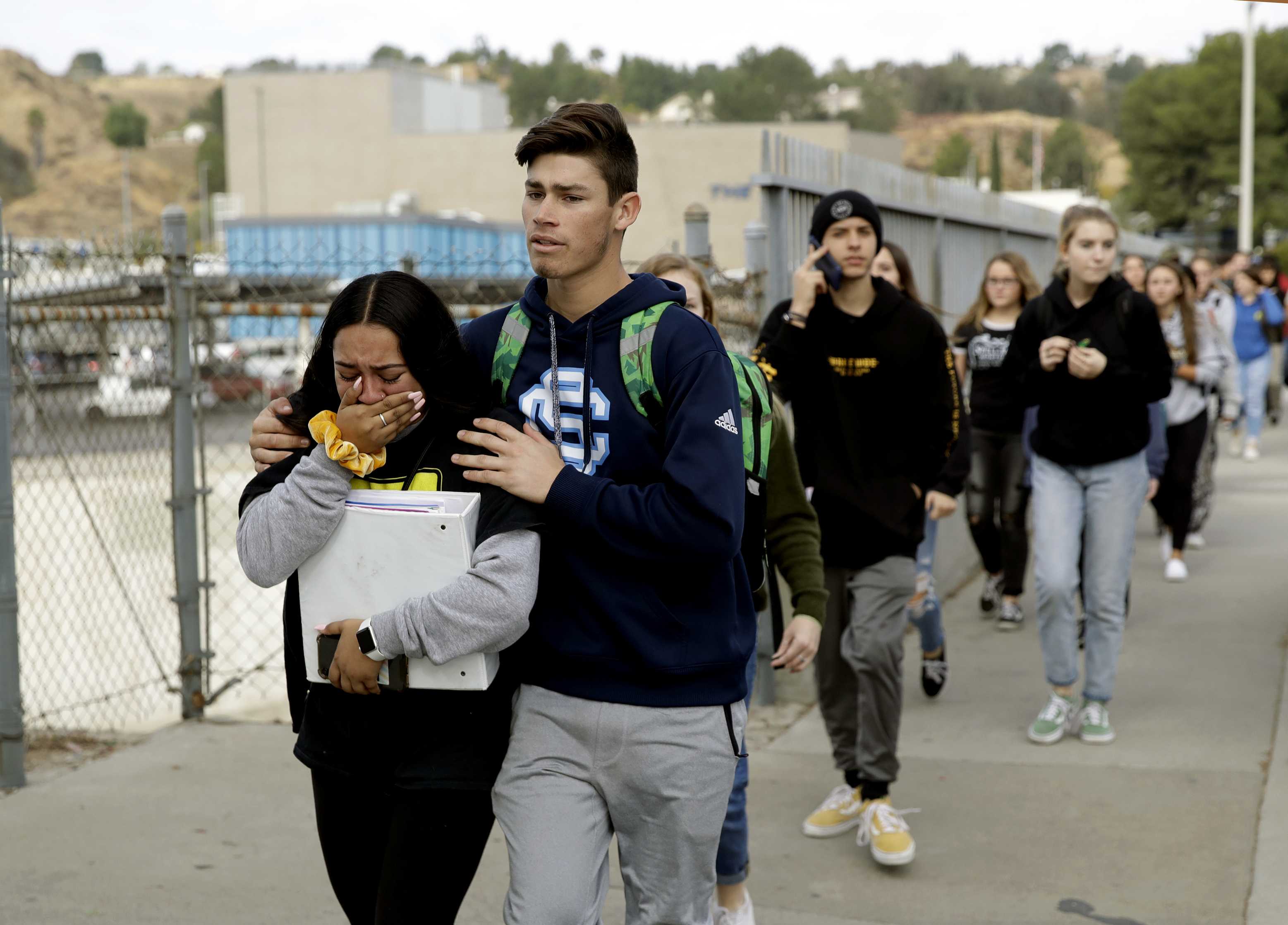 Officials: Suspect In ﻿Santa Clarita School Shooting Dies