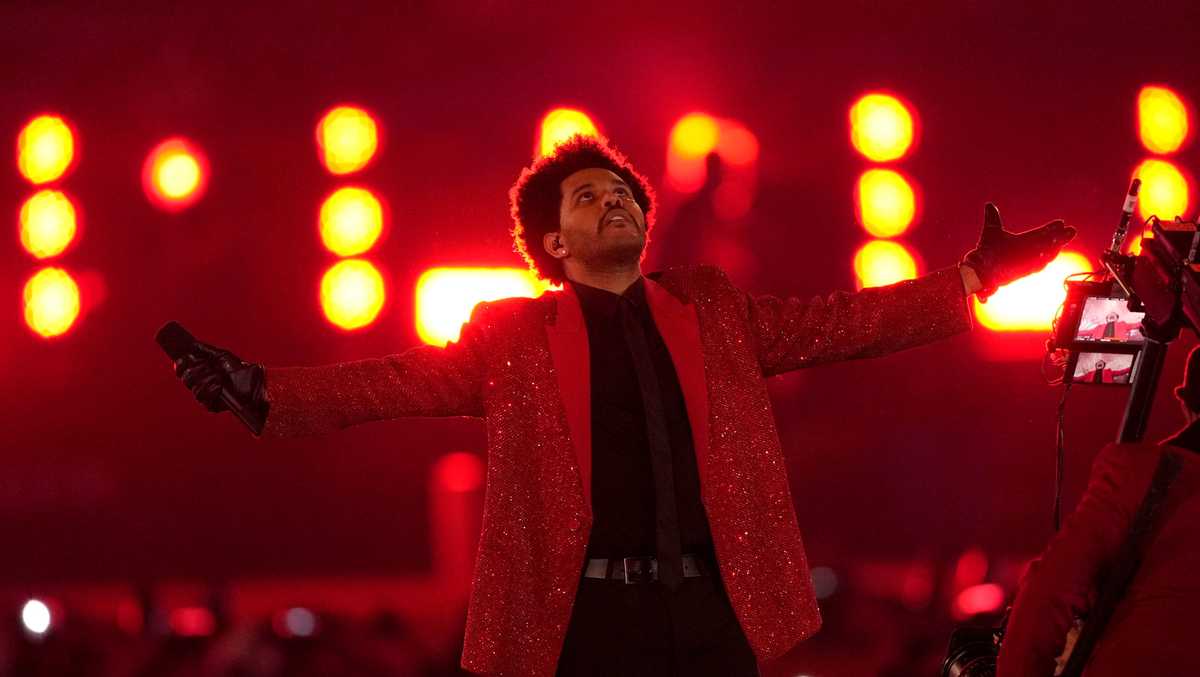Watch: The Weeknd performs at the Super Bowl halftime show - The Boston  Globe