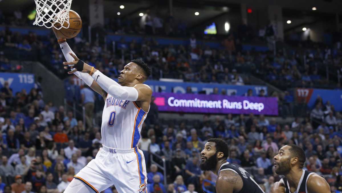 scores 30, Thunder beat Pistons