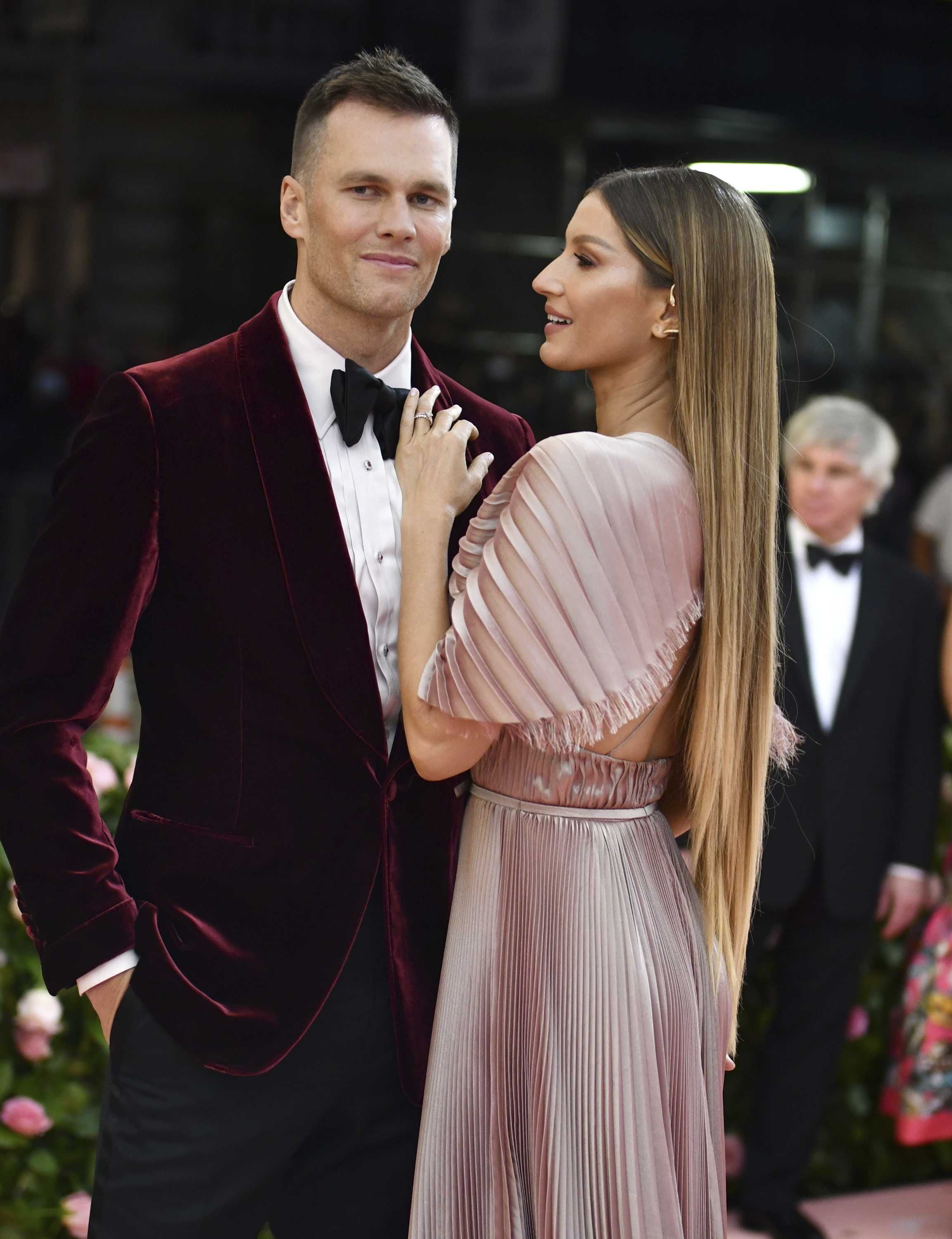 Tom Brady Says Gisele Bündchen Picked Out His Met Gala Outfit