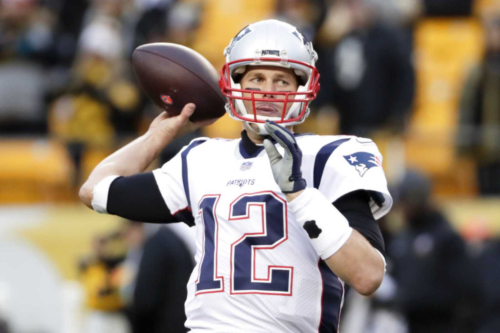 Steel City disaster; Patriots fall to Steelers, lose critical