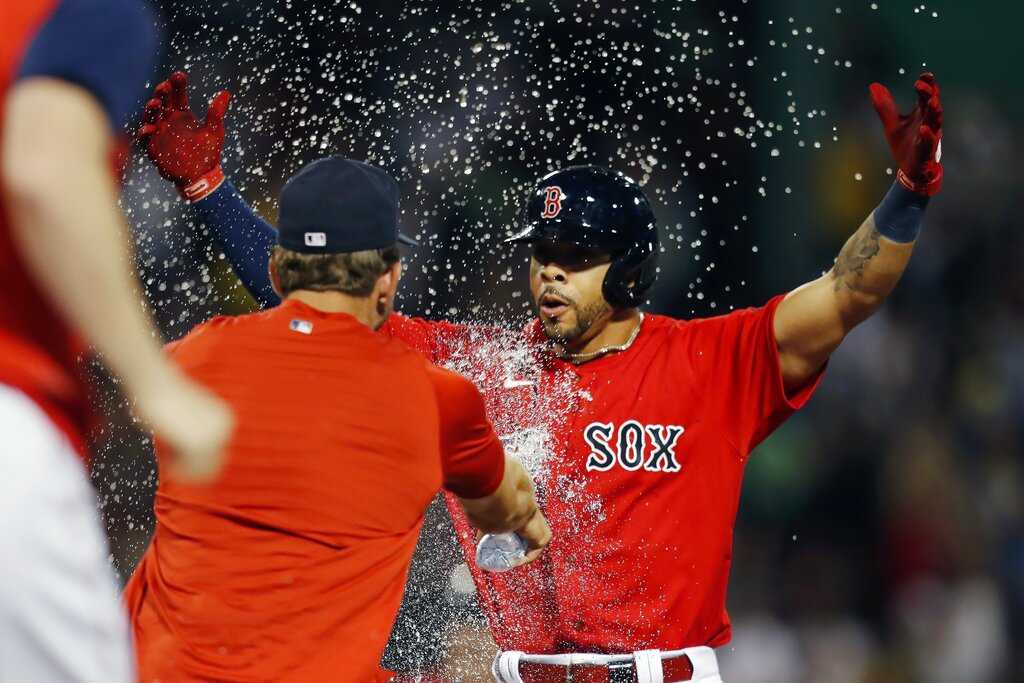 Adam Duvall hits 3-run homer as Boston Red Sox top Los Angeles