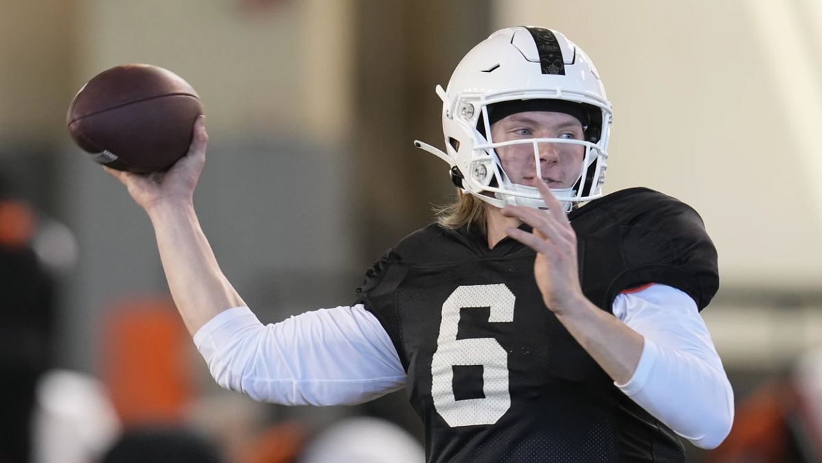 Oklahoma State's Zane Flores unlikely to play against Houston; Cowboys face offensive challenges