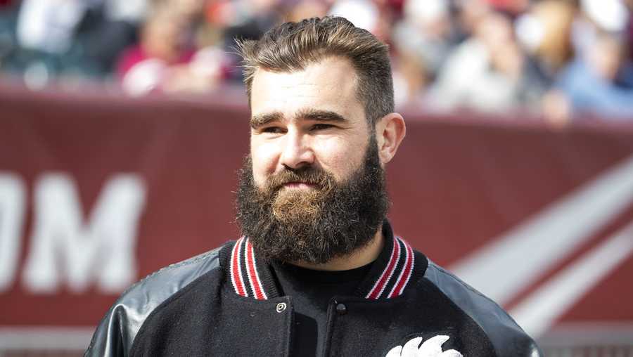 Philadelphia Eagles on X: The greatest to ever do it 🐐 Congratulations on  an incredible NFL career, Jason Kelce.  / X