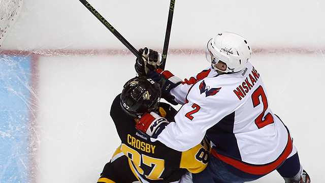 Matt Niskanen says crosscheck to Sidney Crosby unintentional