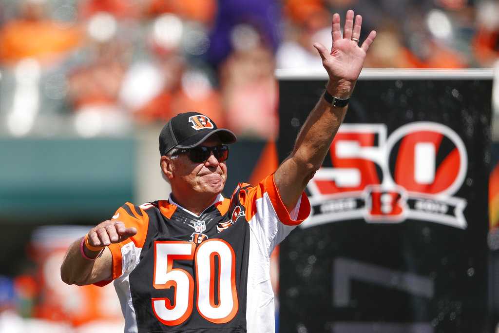 Ken Anderson officially inducted into Bengals inaugural Ring of Honor class  - Augustana College Athletics