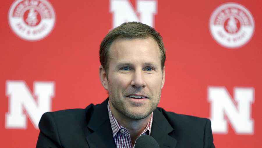 I Am Experiencing Symptoms Fred Hoiberg Tests Positive For Covid 19