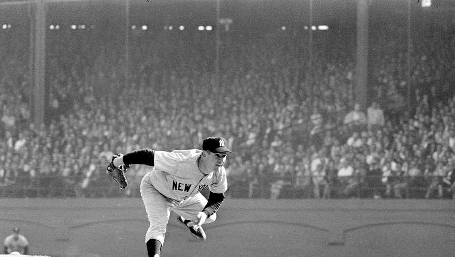 Baseball In Pics - Game 3 of the 1958 World Series at Yankee Stadium.