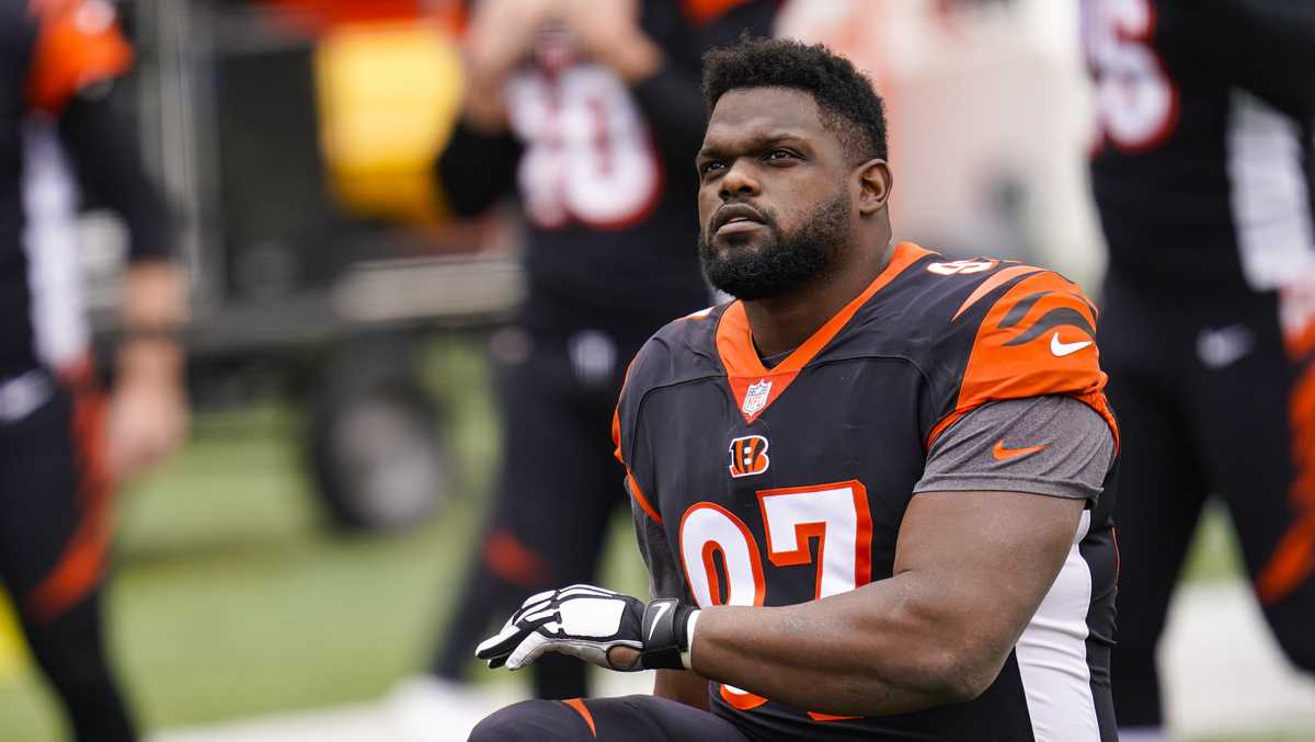 Bengals are signing free-agent defensive tackle D.J. Reader