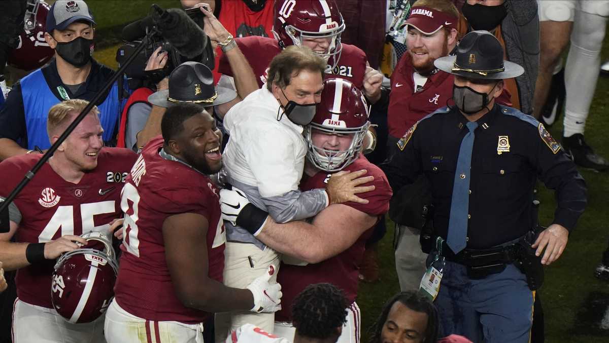 Bryce Young throws four TDs, No. 1 Alabama rolls past No. 14 Miami