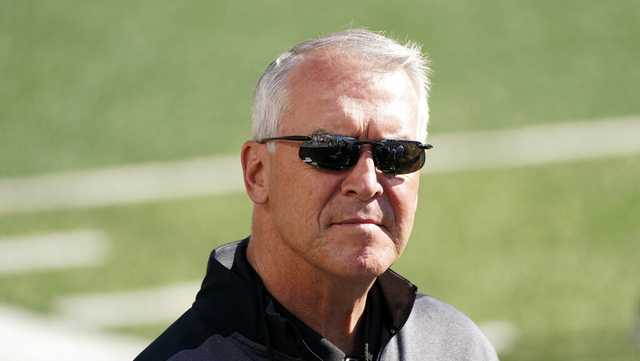 Auditor wants Iowa athletic director fired if tax dollars used for settlement - Vimarsana News