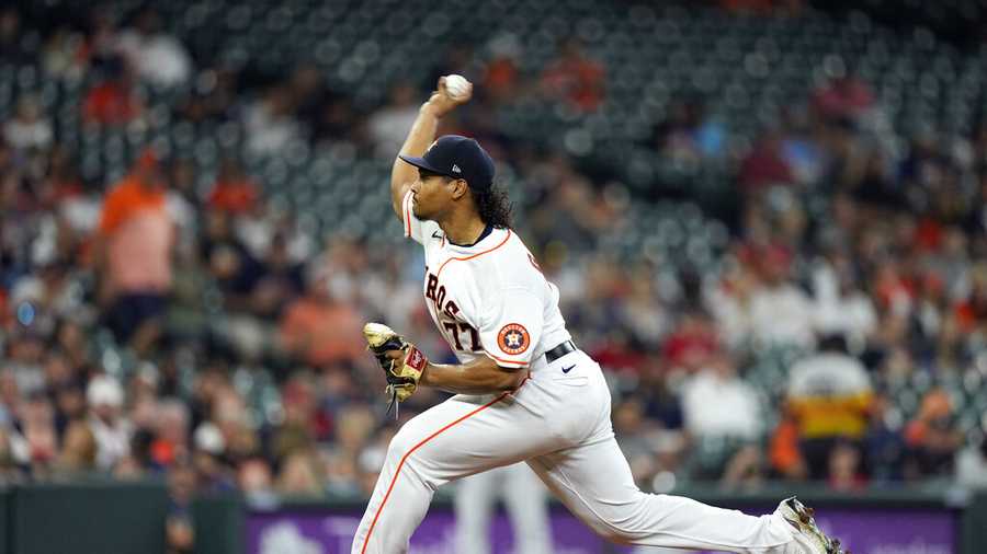 Garcia throws 7 solid innings, Astros beat Red Sox 5-1