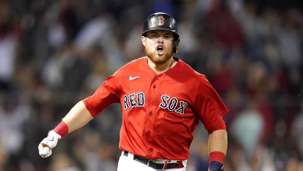 Hunter Renfroe, Bobby Dalbec hit back-to-back homers as Red Sox hold on for  big win