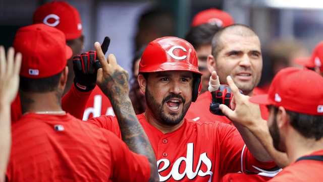 Reds win game against Rockies Sunday, 6-2 - Vimarsana News