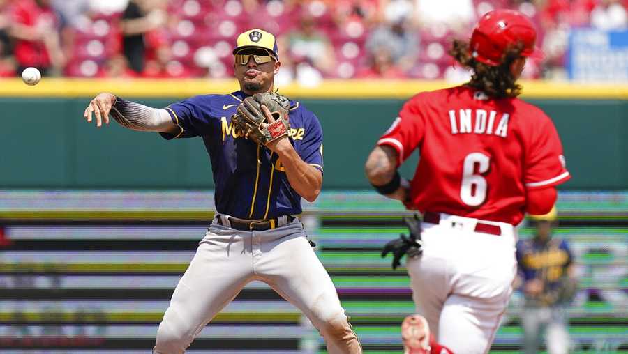 Milwaukee Brewers' Willy Adames runs to first base against the