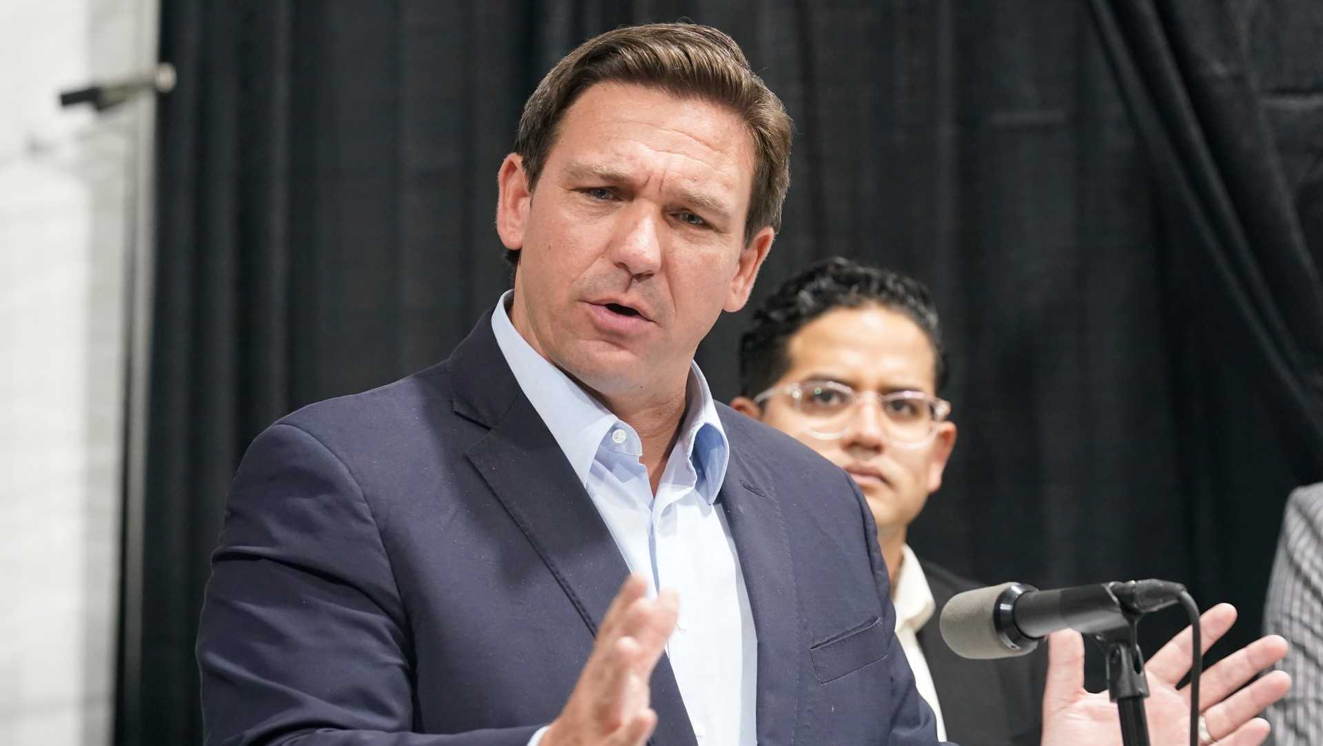 DeSantis suspends another Florida Democratic prosecutor - Vimarsana News
