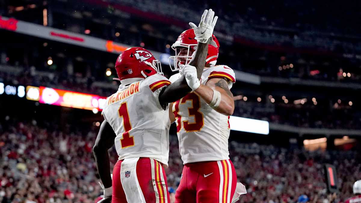 Mahomes 10 of 18 for 78 yards, Chiefs beat Cardinals 17-10