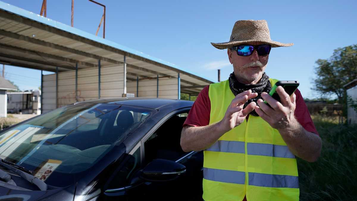 Man drives from Ohio to Texas hoping to help Haitian friend at border
