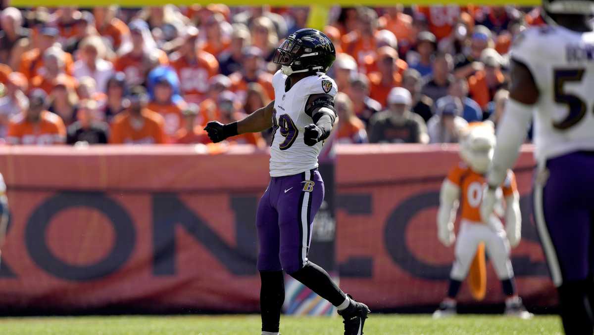 Baltimore Ravens linebacker Odafe Oweh (99) in action during the second  half of an NFL football game against the Los Angeles Chargers, Sunday, Oct.  17, 2021, in Baltimore. The Ravens won 34-6. (