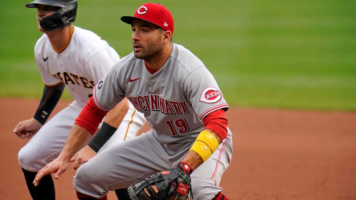 Joey Votto arrives at Reds spring training camp