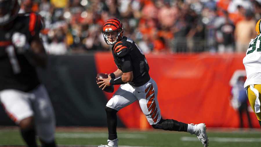 WATCH: Joe Burrow breaks his own Bengals franchise touchdown