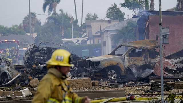 At least 2 dead after plane crashes in California neighborhood - Vimarsana News