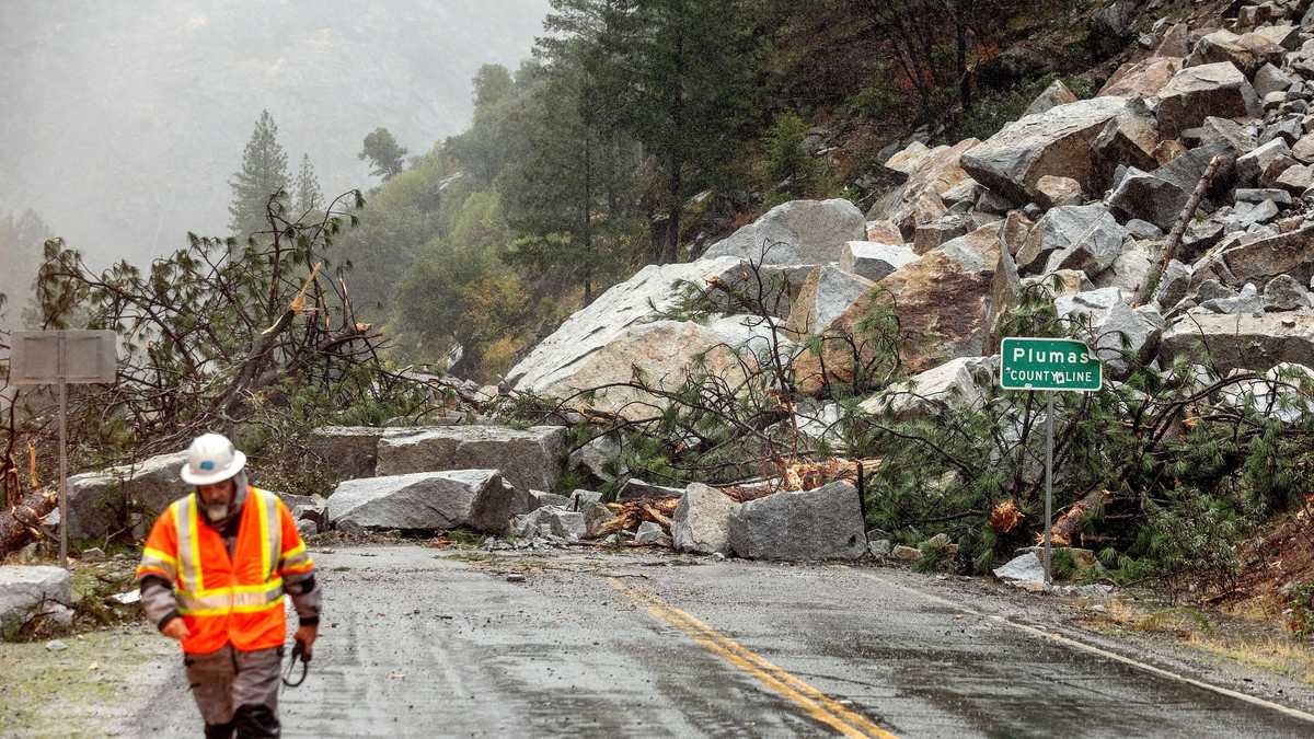 PHOTOS: West Coast getting walloped by heavy winds, torrential rain and ...