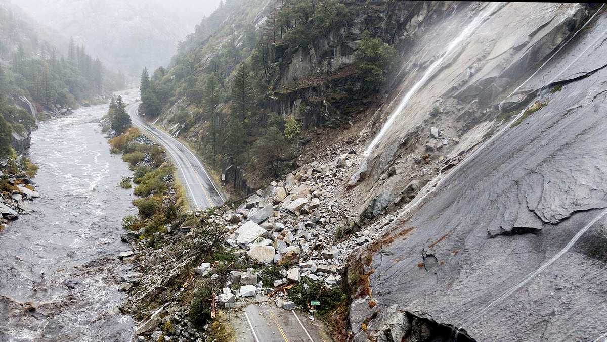 PHOTOS: West Coast getting walloped by heavy winds, torrential rain and ...