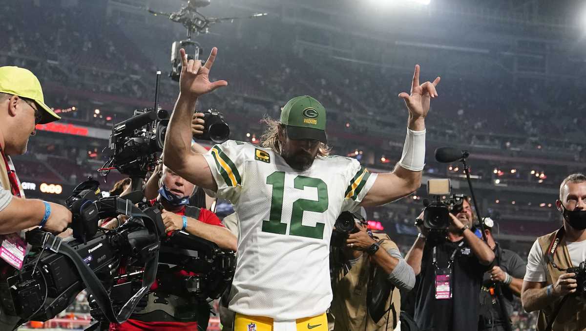 NFL star Aaron Rodgers defends not getting vaccinated after testing positive for COVID-19
