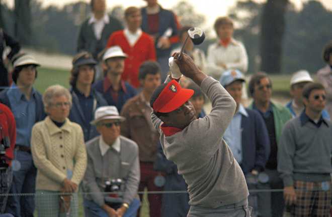 FILE&#x20;-&#x20;Lee&#x20;Elder&#x20;participates&#x20;in&#x20;the&#x20;Masters&#x20;Tournament&#x20;at&#x20;Augusta,&#x20;Ga.,&#x20;May&#x20;9,&#x20;1975.&#x20;Elder&#x20;broke&#x20;down&#x20;racial&#x20;barriers&#x20;as&#x20;the&#x20;first&#x20;Black&#x20;golfer&#x20;to&#x20;play&#x20;in&#x20;the&#x20;Masters&#x20;and&#x20;paved&#x20;the&#x20;way&#x20;for&#x20;Tiger&#x20;Woods&#x20;and&#x20;others&#x20;to&#x20;follow.&#x20;The&#x20;PGA&#x20;Tour&#x20;confirmed&#x20;Elder&#x2019;s&#x20;death,&#x20;which&#x20;was&#x20;first&#x20;reported&#x20;by&#x20;Debert&#x20;Cook&#x20;of&#x20;African&#x20;American&#x20;Golfers&#x20;Digest.&#x20;No&#x20;cause&#x20;or&#x20;details&#x20;were&#x20;immediately&#x20;available,&#x20;but&#x20;the&#x20;tour&#x20;said&#x20;it&#x20;spoke&#x20;with&#x20;Elder&amp;apos&#x3B;s&#x20;family.&#x20;He&#x20;was&#x20;87.&#x20;&#x28;AP&#x20;Photo&#x2F;Lou&#x20;Krasky,&#x20;File&#x29;