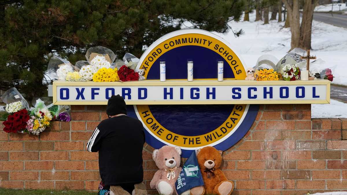 Judge: No bond for Michigan teen charged in high school shooting that ...