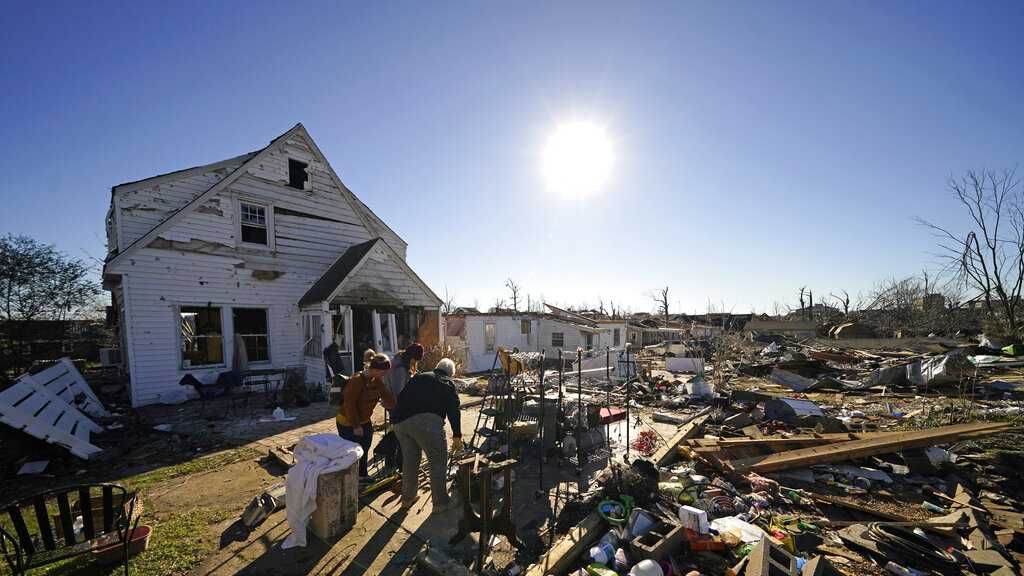 Tornadoes' toll: Family members mourn those they lost