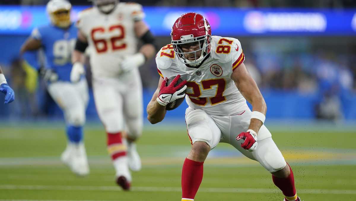 In an incredible overtime win, the Kansas City Chiefs stun the