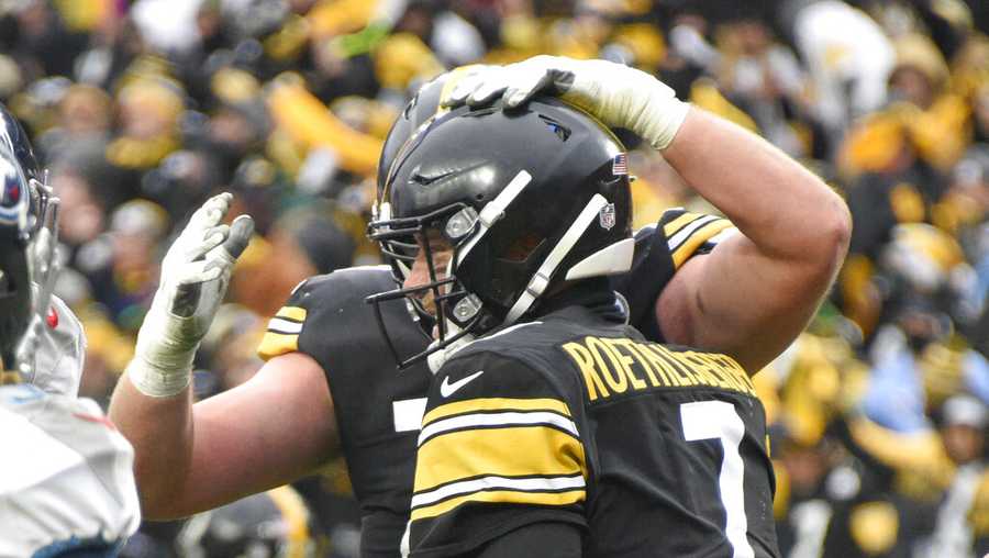 Steelers slip past turnover-prone Titans 19-13