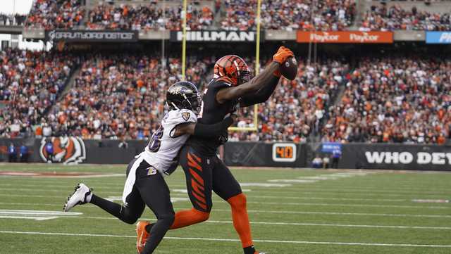 Burrow's 525 yards, 4 TDs power Bengals past Ravens 41-21 – KGET 17