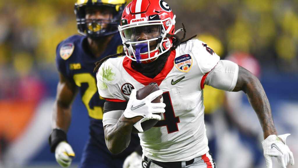 Dawgs Dominate: Georgia Rolls Michigan, Setting Up Alabama Rematch