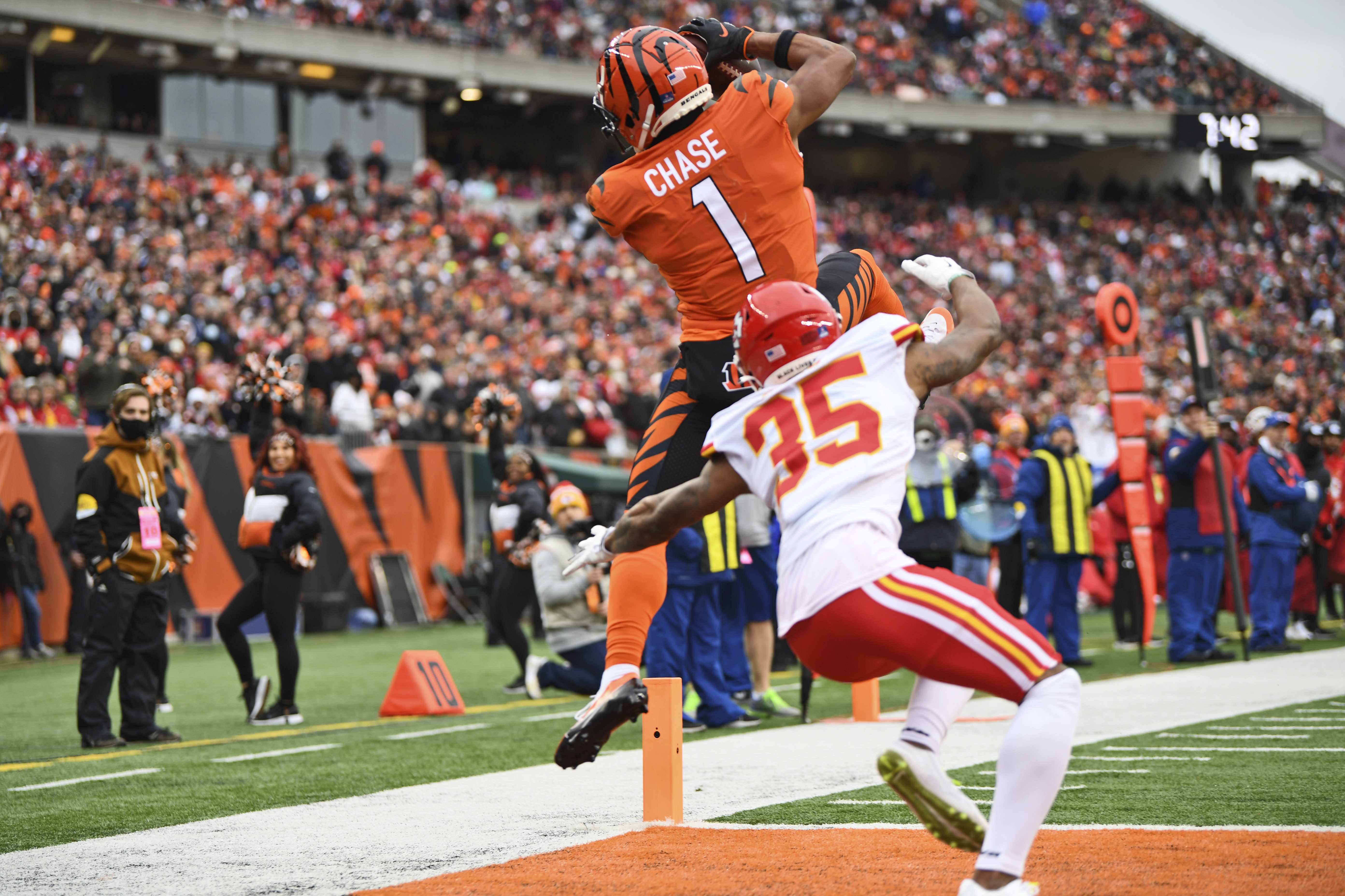 Cincinnati Bengals Defeat The Kansas City Chiefs