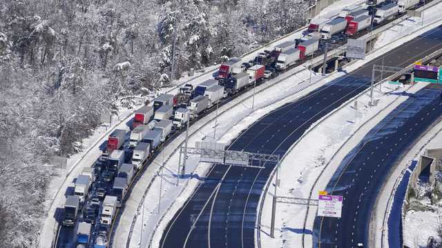 Uber rider gets refund for $600 bill following interstate shutdown - Vimarsana News