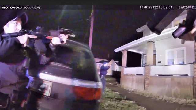 Cop shoots man firing gun into the air in New Year's celebration - Vimarsana News