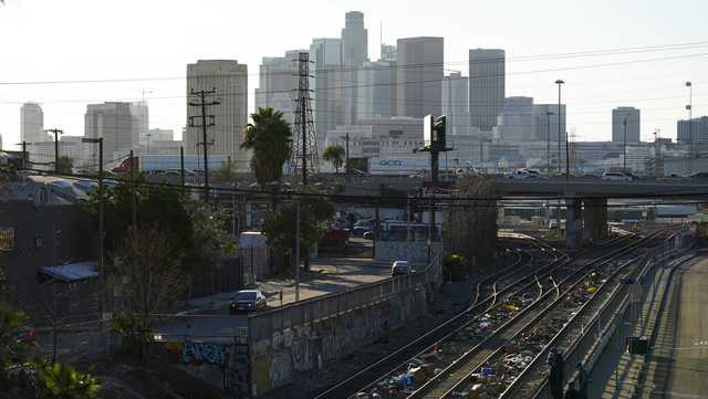 Los Angeles cargo theft: Dozens of guns among items stolen from trains - Vimarsana News