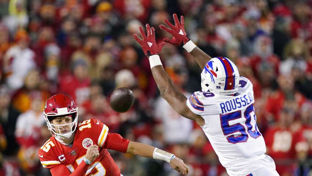 Kansas City Chiefs beat Buffalo Bills 42-36 in overtime of