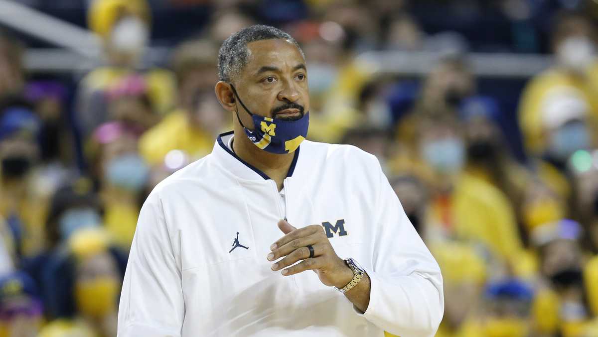 Michigan Basketball Coach Juwan Howard Suspended 5 Games For Wisconsin Melee 9066