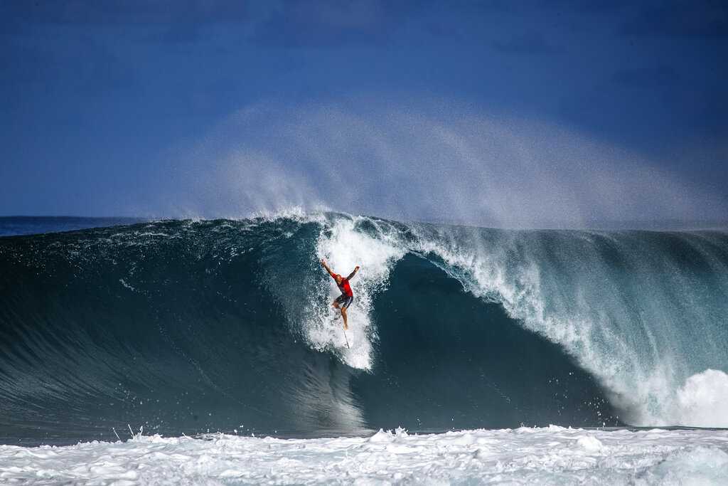 Kelly slater deals pipeline