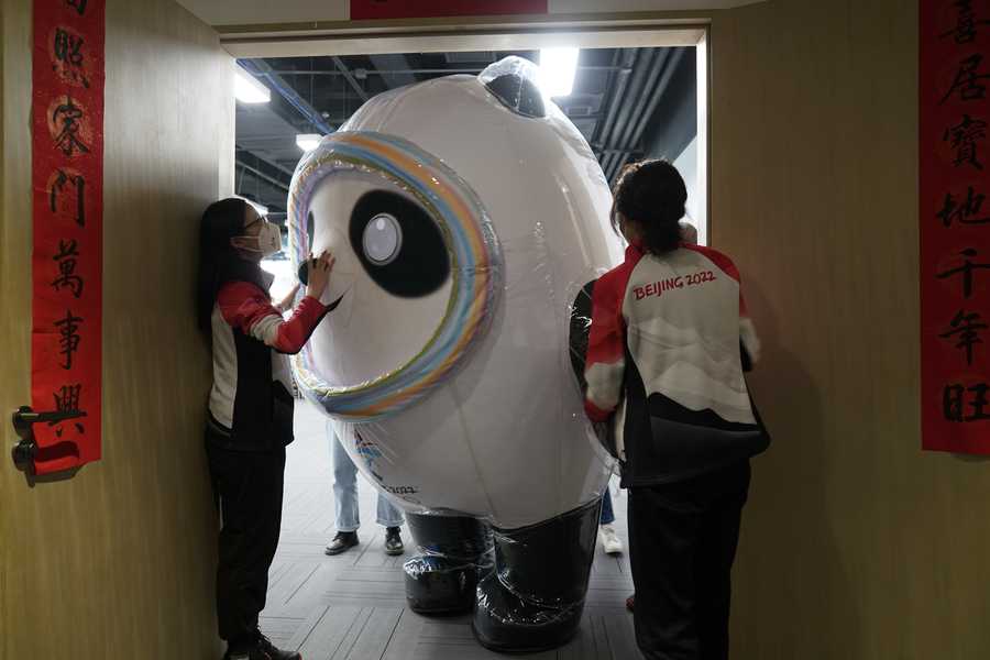 Photos Mascot Madness Takes Over Beijing Olympics 5557