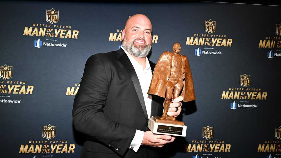 The Los Angeles Rams' Oldest Player, Andrew Whitworth, Faces