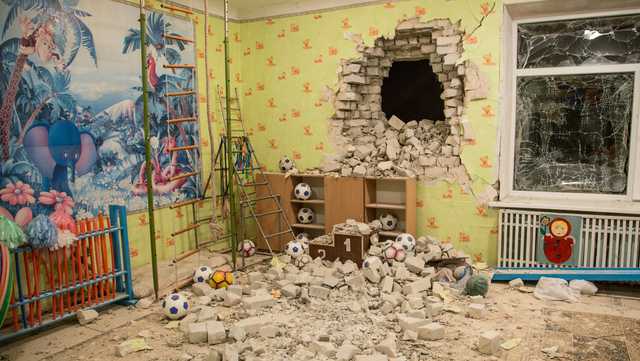 Ukrainian rebels to evacuate civilians to Russia amid crisis - Vimarsana News