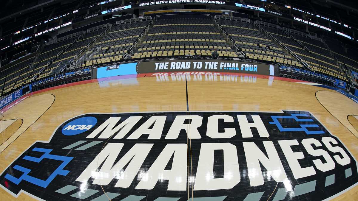 NCAA men's Sweet 16 round continues