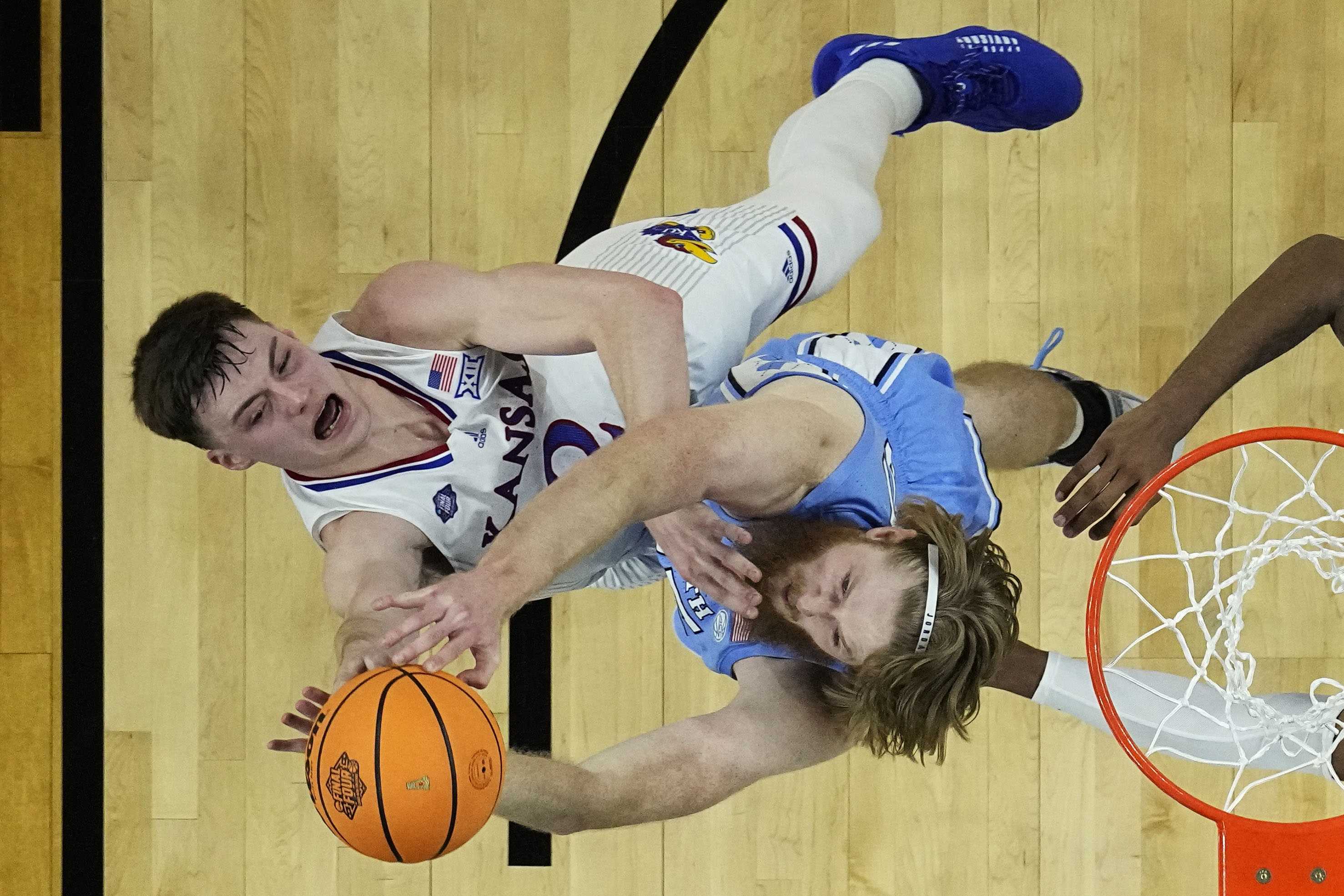 How Kansas Beat UNC to Win the NCAA National Championship - The New York  Times