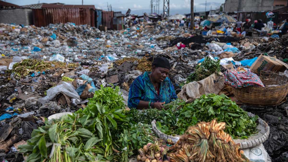 Gallery: As world marks Earth Day, trash still big problem